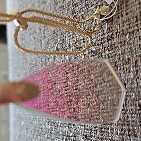 Kendra Scott Dichroic Glass Azalea Color Changing Prism Thick Cut Necklace NEW - Picture 3 of 4